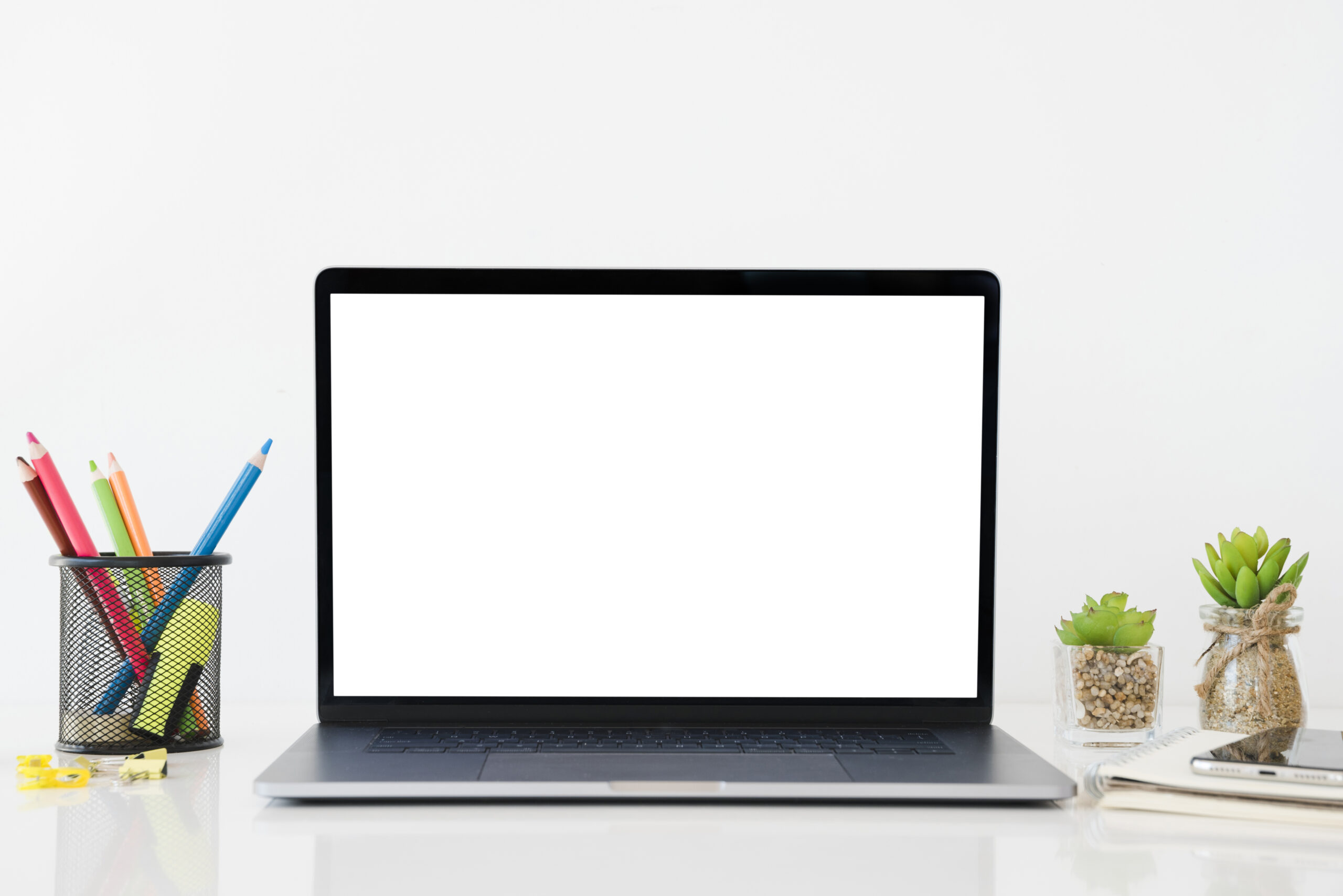 laptop pencils arrangement 1 scaled